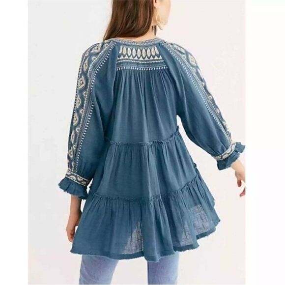 NWT Free People Dreamweaver Tiered Embroidered Boho 3/4 Sleeve Tunic Size XS - Picture 2 of 11